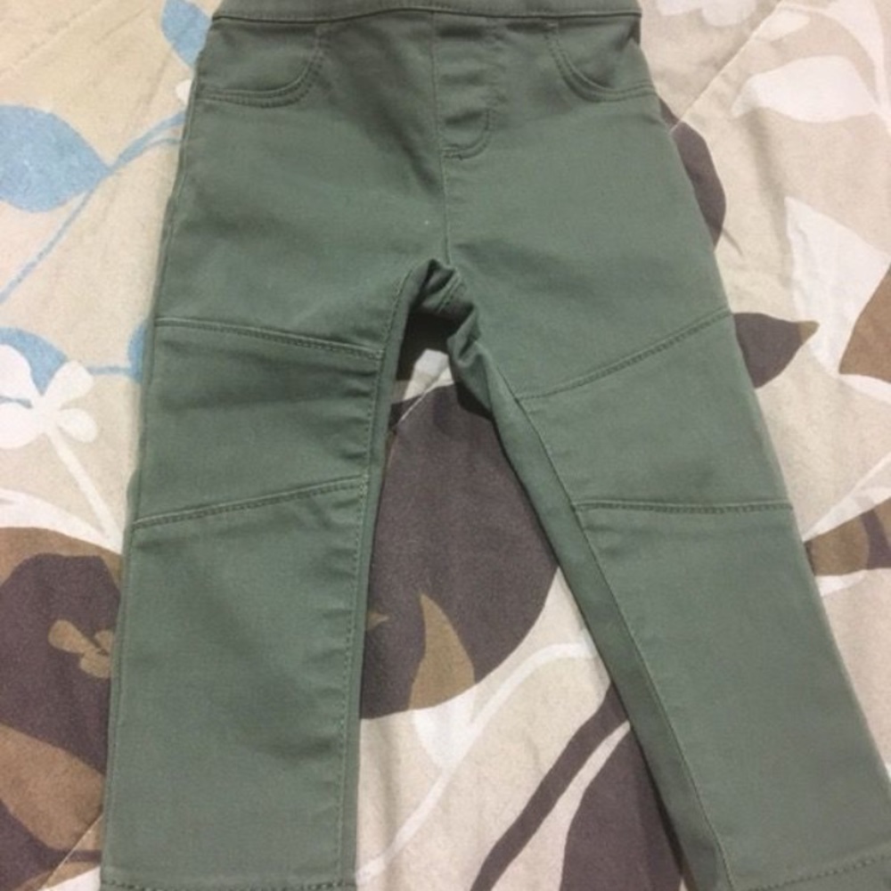 Crazy 8 Olive jeans